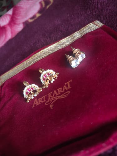Customer photo review of 22k Gold Plated Earcuff