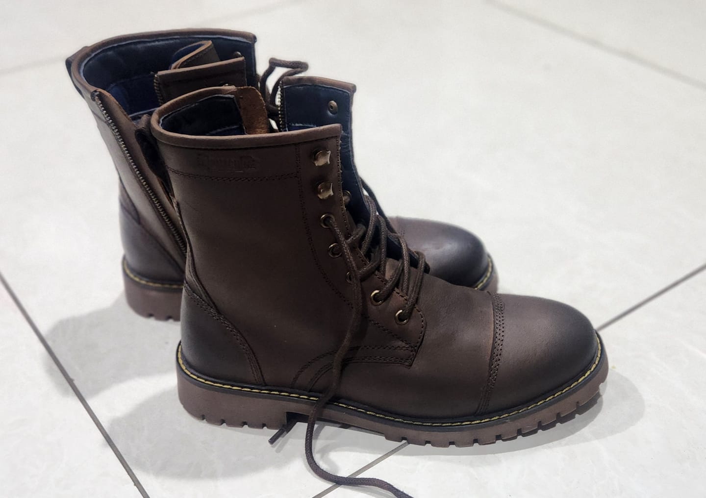 Customer photo review of boots brute mocha