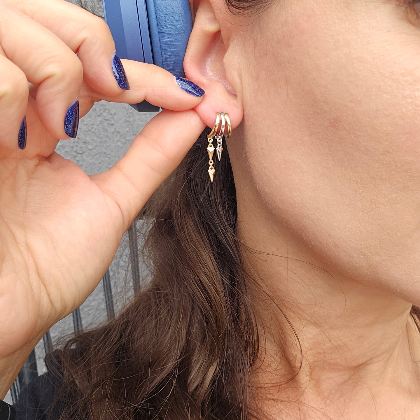 Customer photo review of Lynx Illusion Earring Mixed Metal