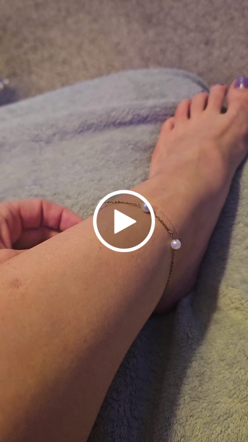 Customer video review of Cali Pearl Anklet (Bundle)