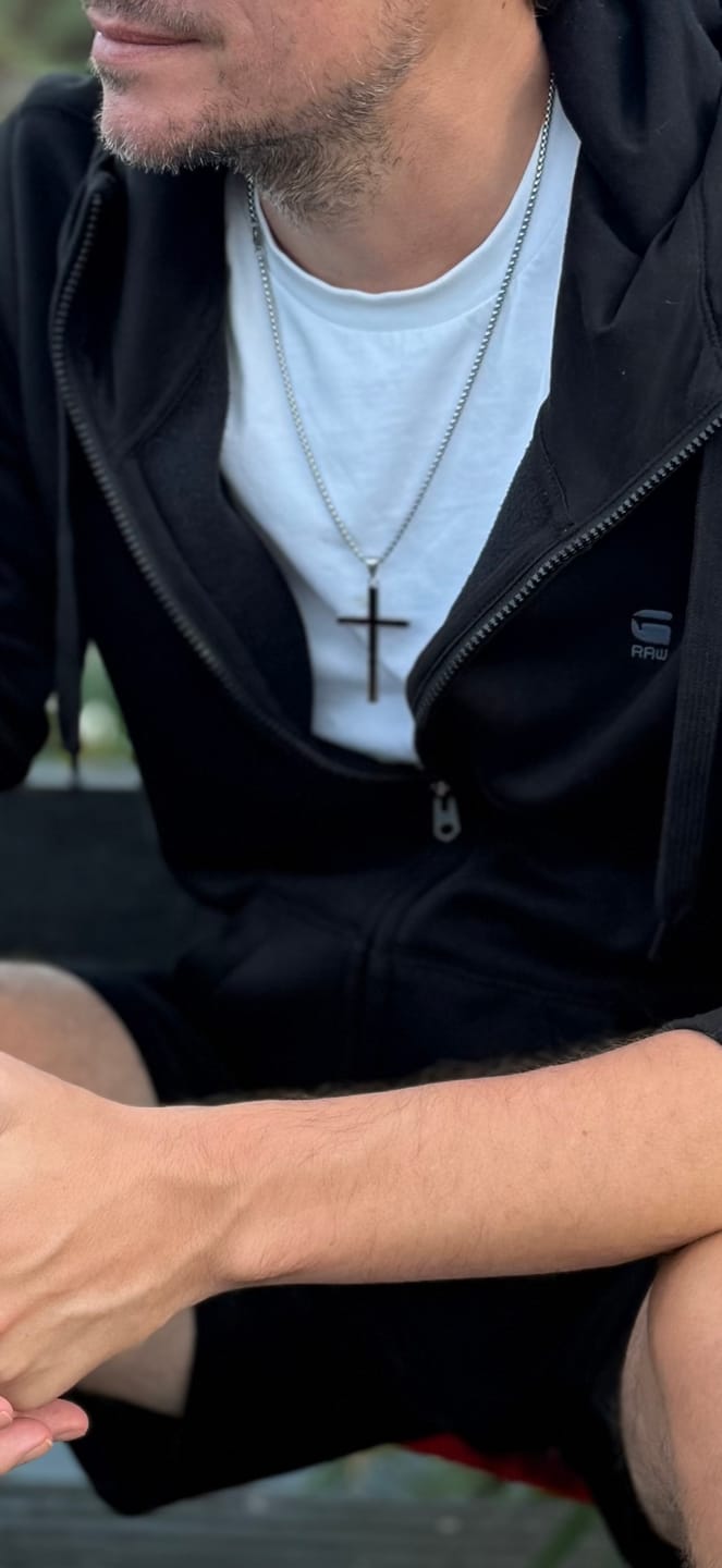 Customer photo review of ONYX CROSS.