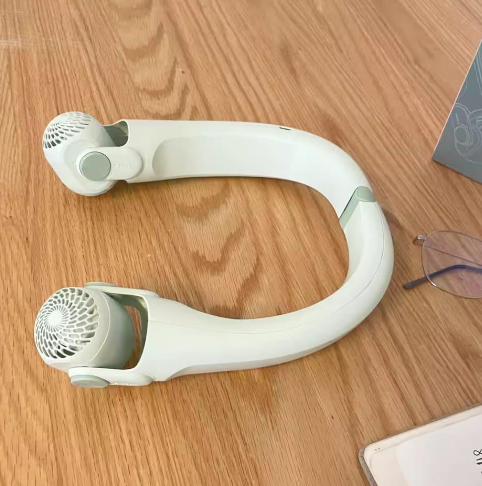 Customer photo review of Directional Rotor Neck Fan with Dual Cooling Modes