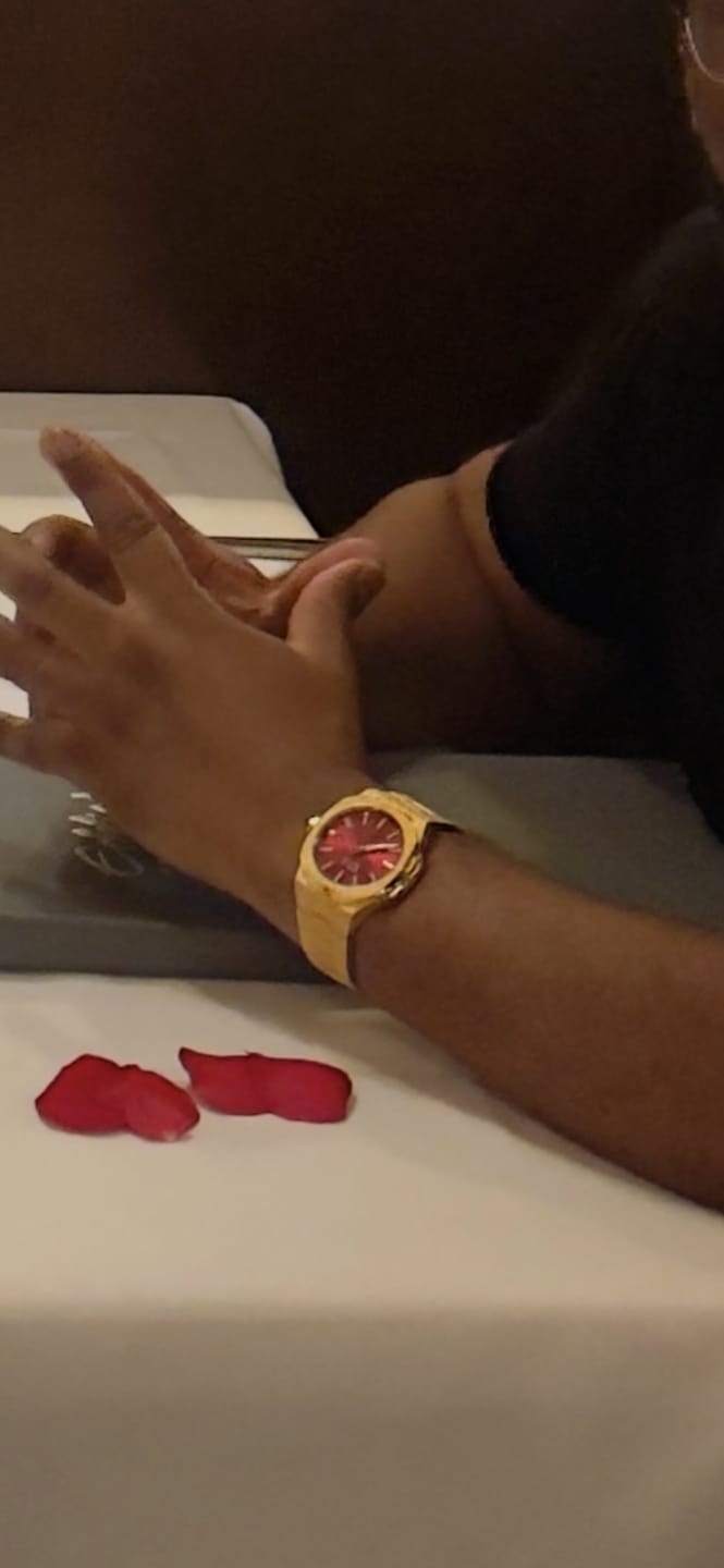 Customer photo review of Golden Stardust Men's Watch