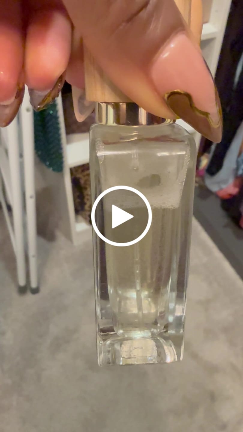 Customer video review of Miss Congeniality
