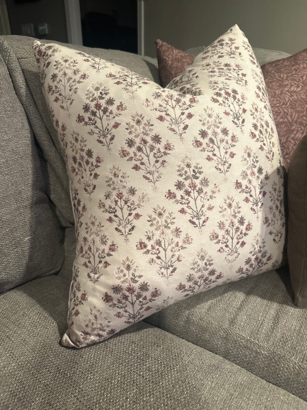 Customer photo review of Afton - 18" | 20" |  22" | 24"