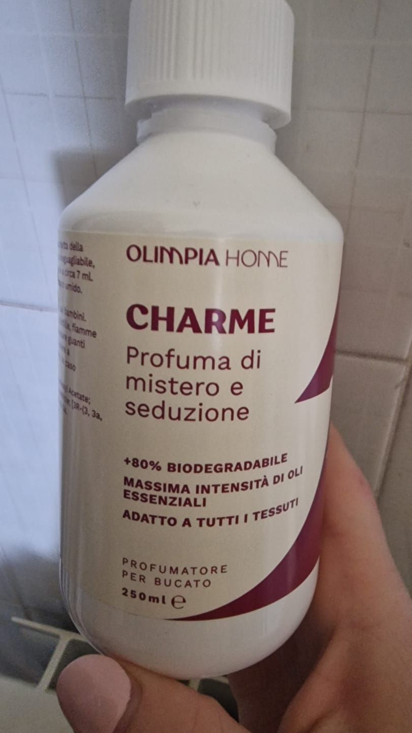 Customer photo review of Charme - Profuma di Mistero e Seduzione