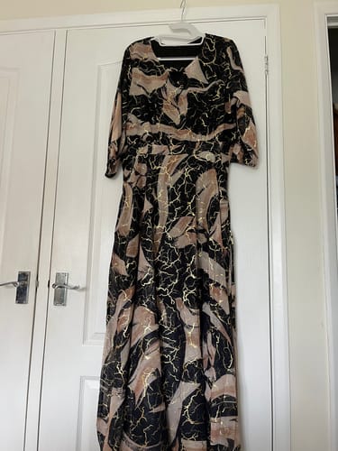 Customer photo review of Elegant Three-Quarter Sleeve Printed Waist Dress