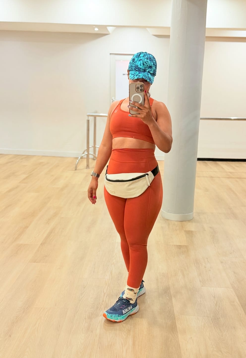 Customer photo review of Adjustable Strap High Impact Sports Bra & Pocket Leggings Set