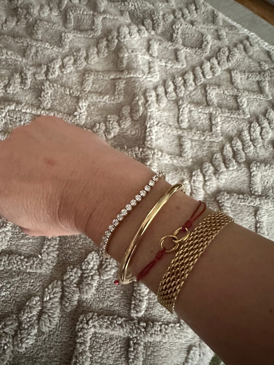 Customer photo review of Classic Oval Bangle