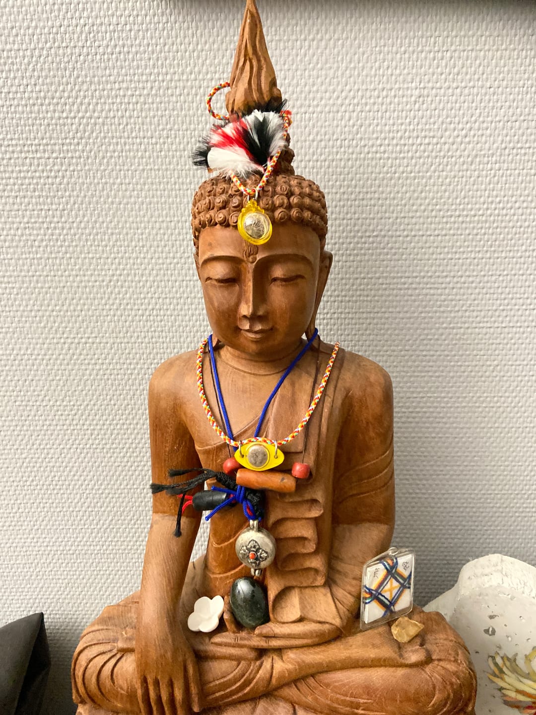 Customer photo review of Amulette Thai bille sacrée Look Aum Sian Mak d'invulnérabilité - Très Vénérable LP Kui.
