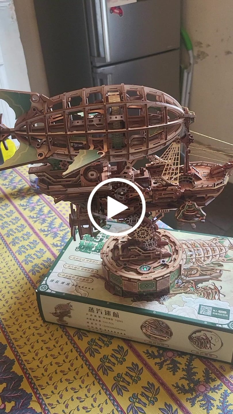 Customer video review of Vapor Trek 3D Wooden Puzzle