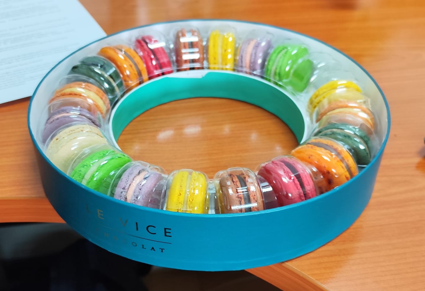 Customer photo review of Caja 20 Macarons