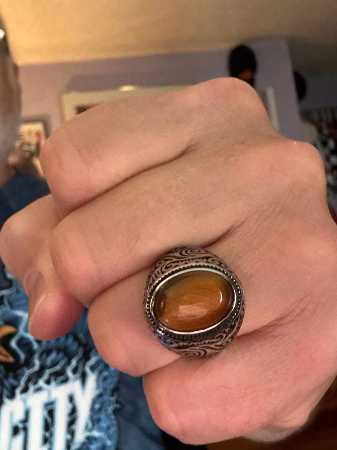 Customer photo review of BROWN EYES.