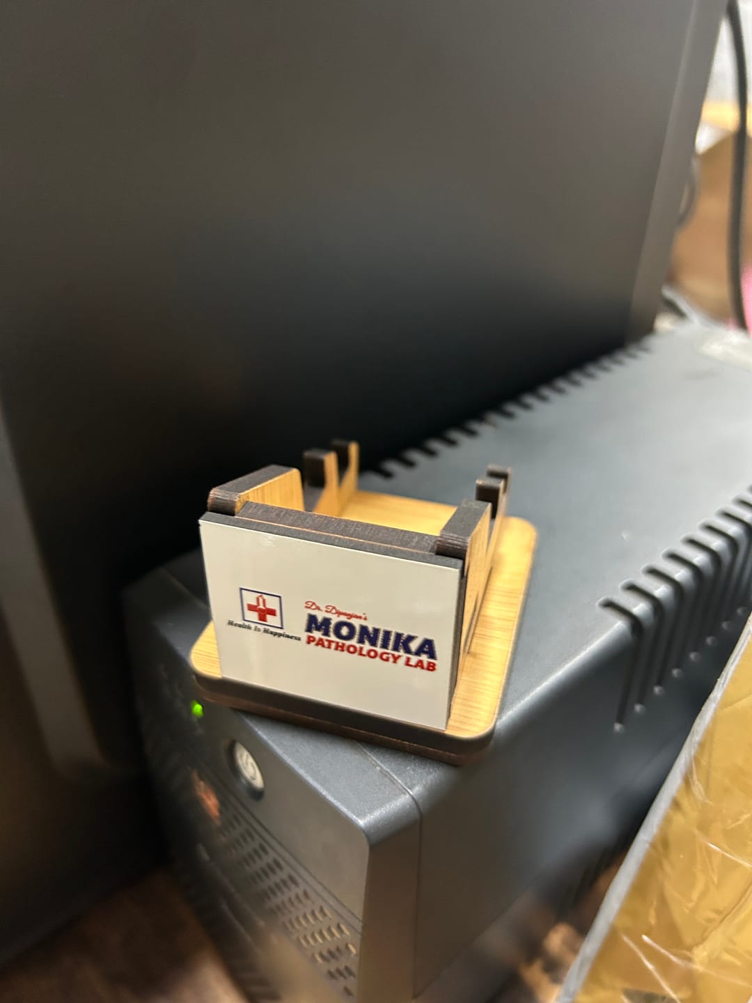 Customer photo review of Mini Mobile Stand | Best for Corporate Gifting | PrintMine.in