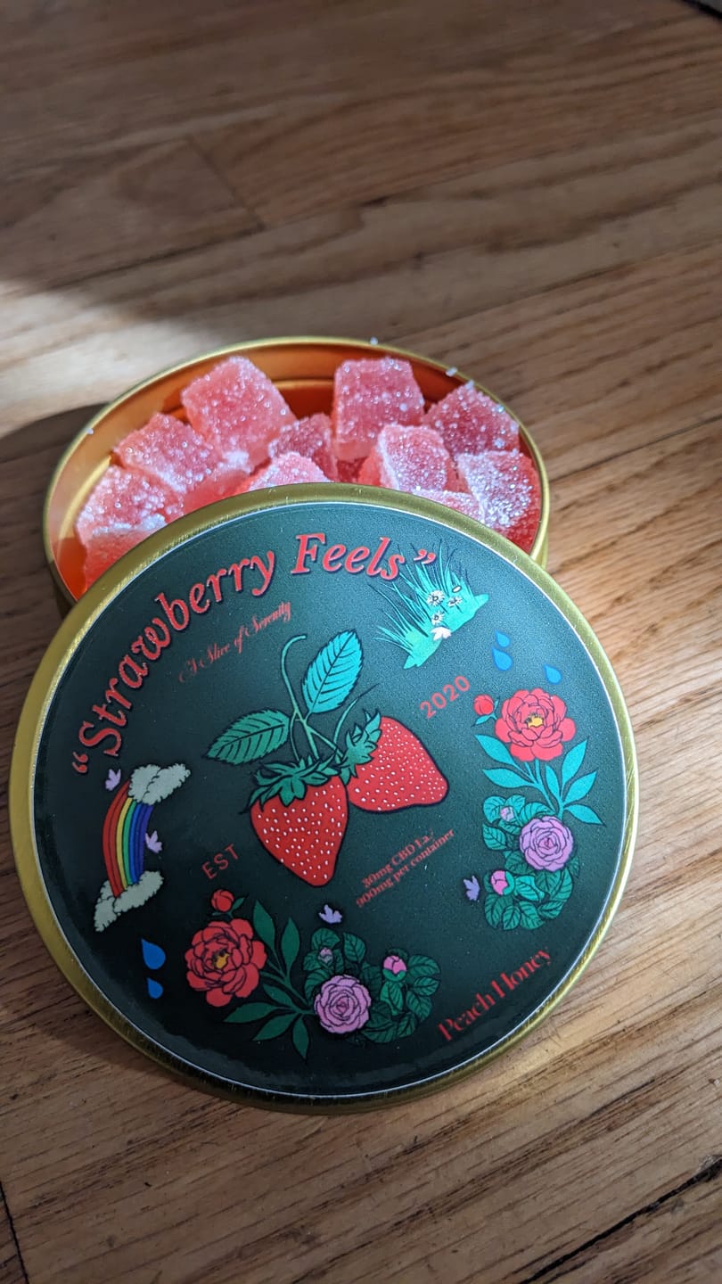 Customer photo review of "Strawberry Feels" CBD Gummies