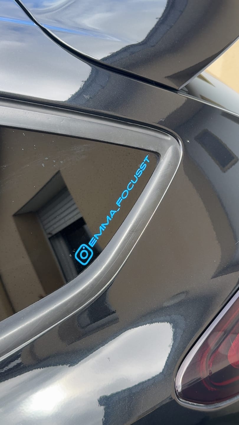 Customer photo review of Sticker personnalisé Instagram