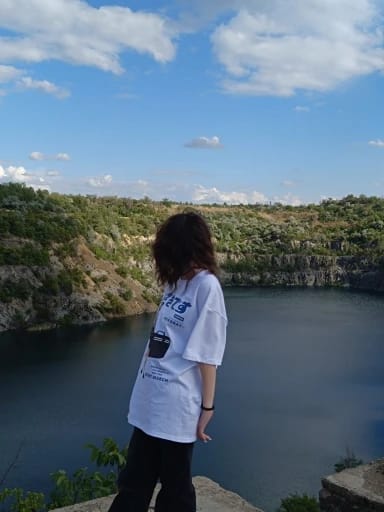 Customer photo review of THE JAPANESE TEE