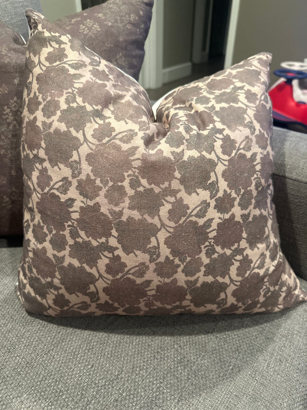 Customer photo review of Nora - 18" | 22"