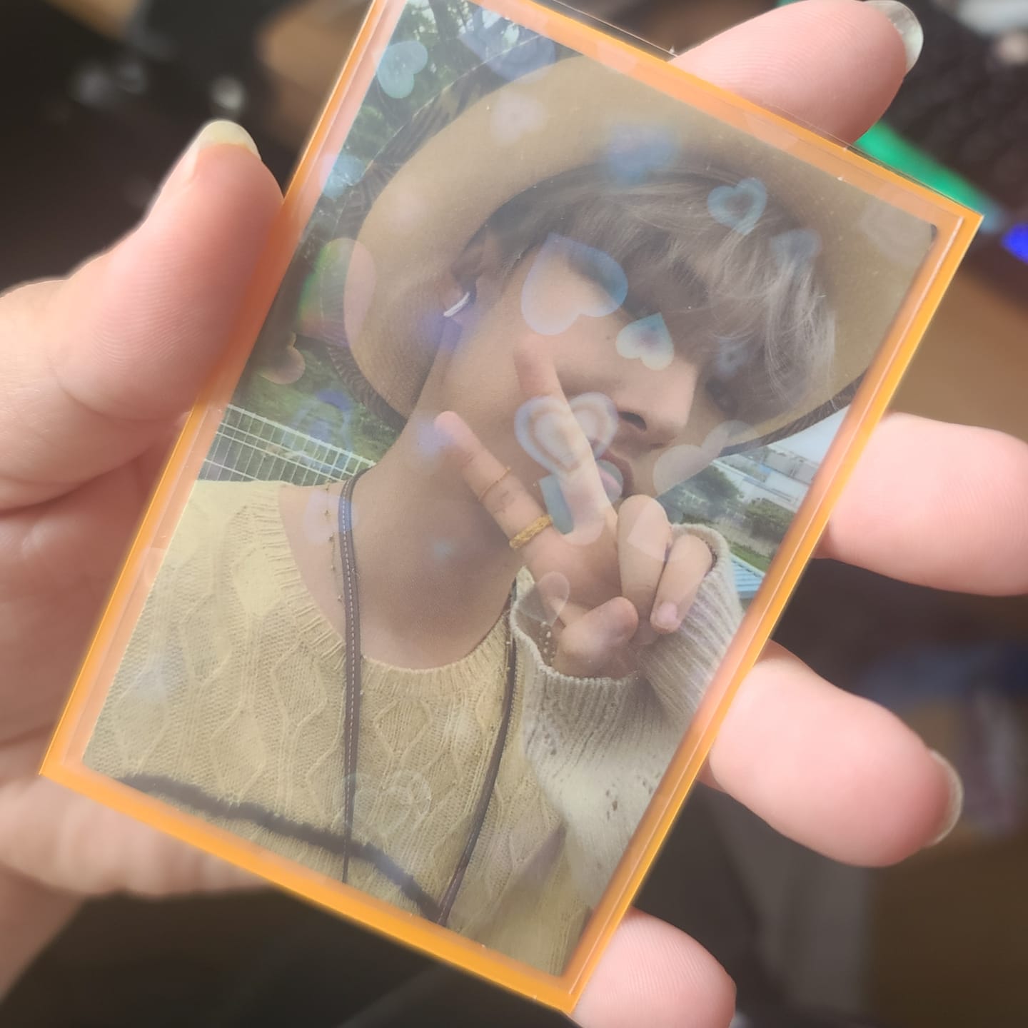 Customer photo review of PREMIUM HOLOGRAPHIC PHOTOCARD SLEEVES - HEART VERSION