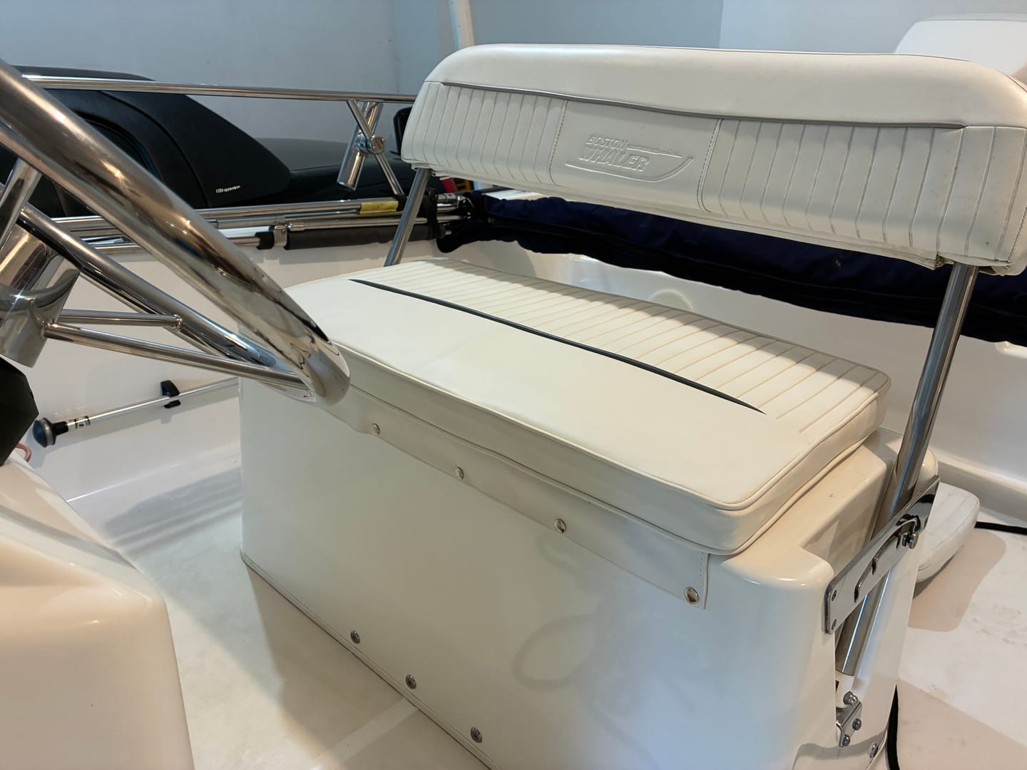 Customer photo review of Boston Whaler Dauntless 14', 16', 18', 22' And 150/170 Montauk RPS Seat Cushion (Bright White)