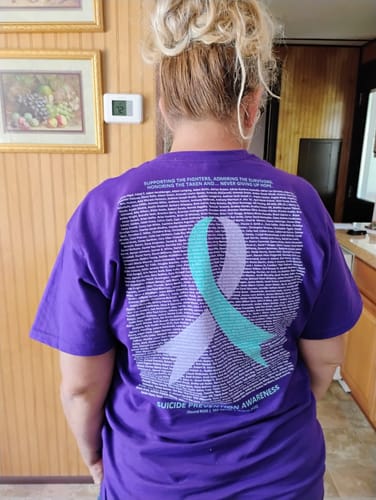 Customer photo review of Round 150 (Unisex Classic Tee | Gildan)