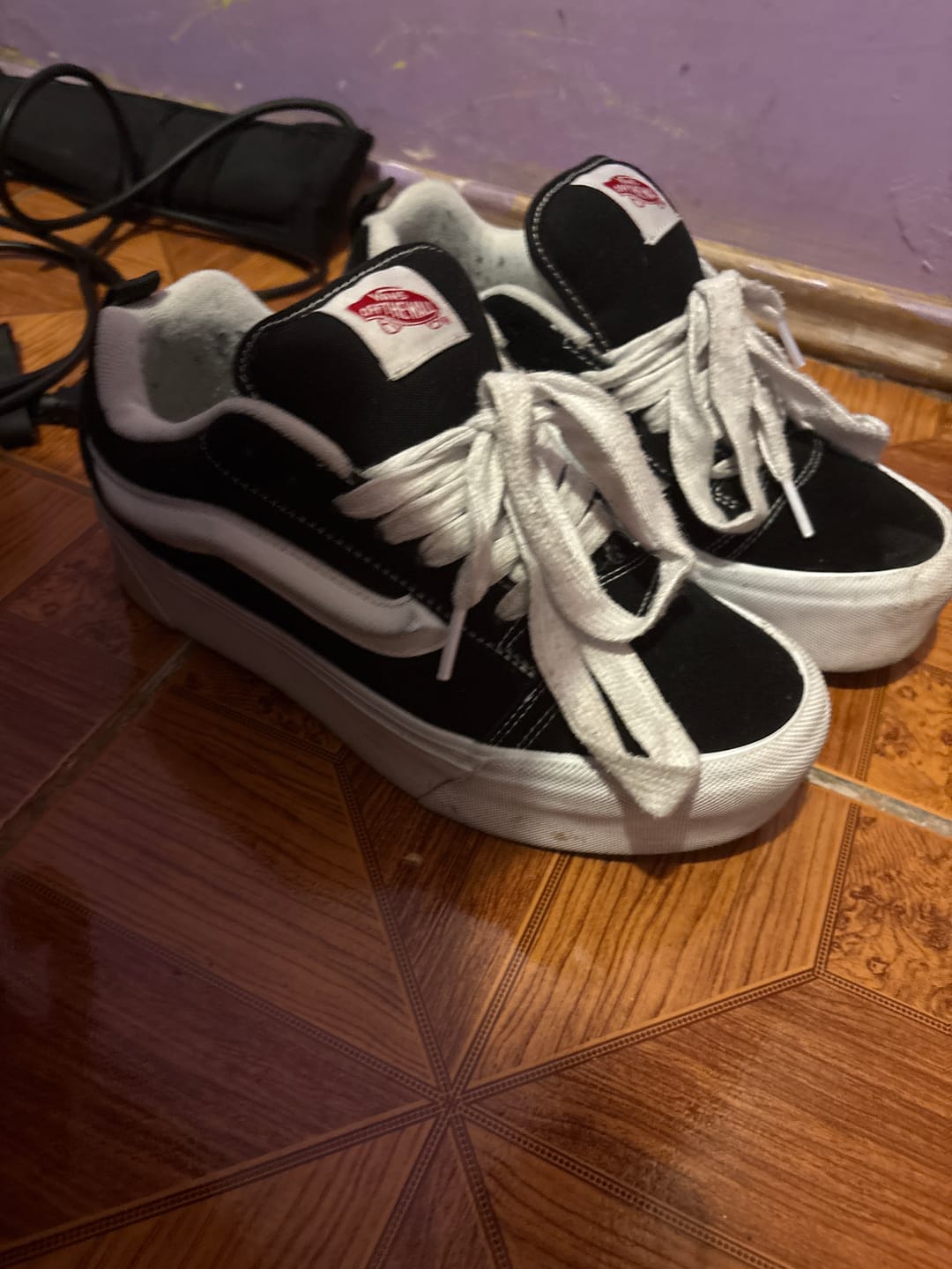 Customer photo review of Zapatilla Vans Knu Stack Plataforma Mujer Negro