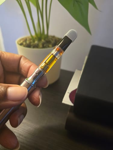 Customer photo review of 1 Gram THCA Full Spectrum Vape Cartridge | Sour Tangie - Sativa