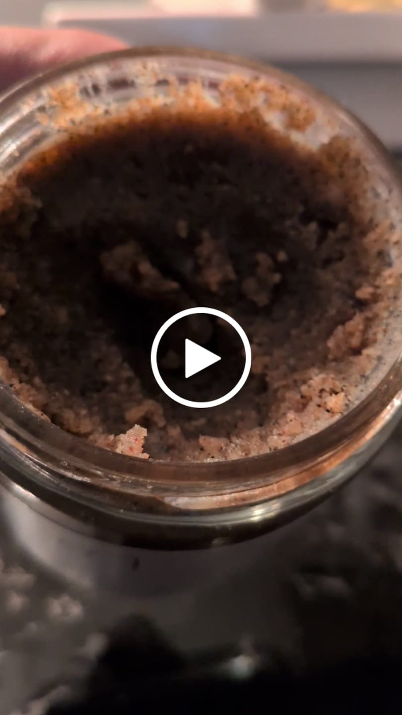 Customer video review of Noah - Smoothing Body Scrub