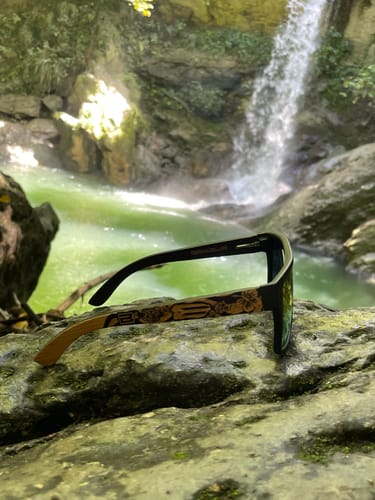 Customer photo review of Mis Raíces Blue