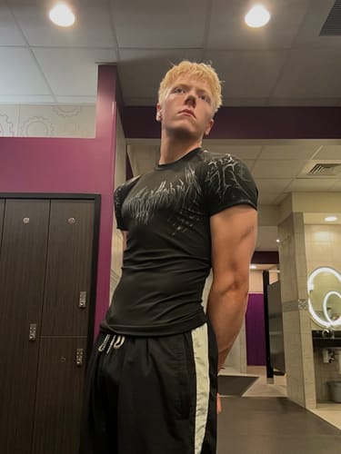 Customer photo review of Void Tech™ Evangelion Compression [MIDNIGHT]