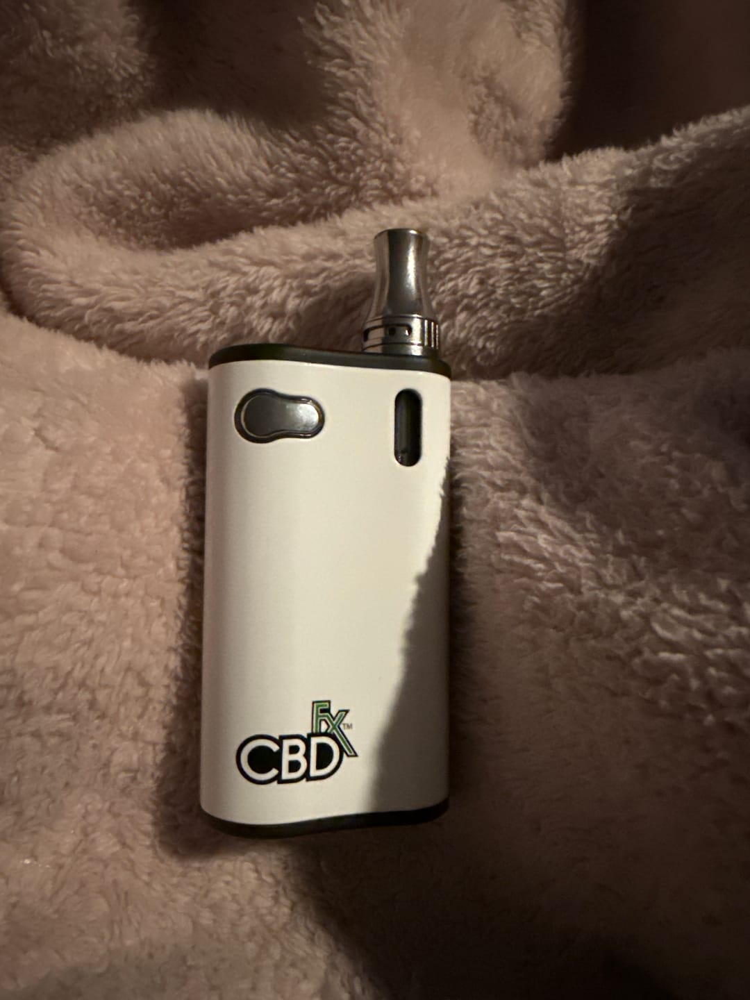 Customer photo review of Kiwi Strawberry THC Vape Juice