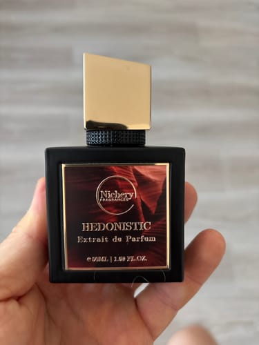 Customer photo review of Nichery Hedonistic Extrait de Parfum - Unisex 50ml