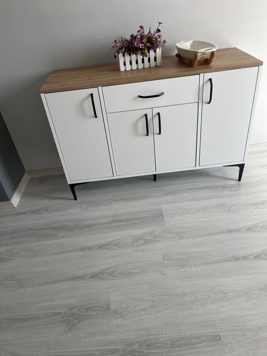 Customer photo review of Rani HC116 Kitaplık 6 Raflı Çalışma Odası Kütüphane Modern Duvar Rafı Beyaz