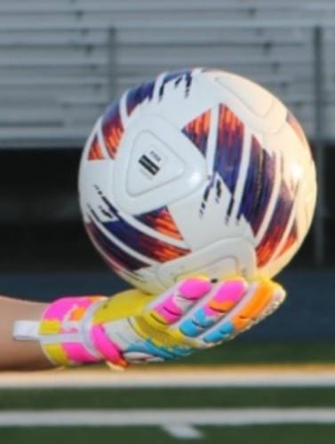 Customer photo review of Duenna Match Glove