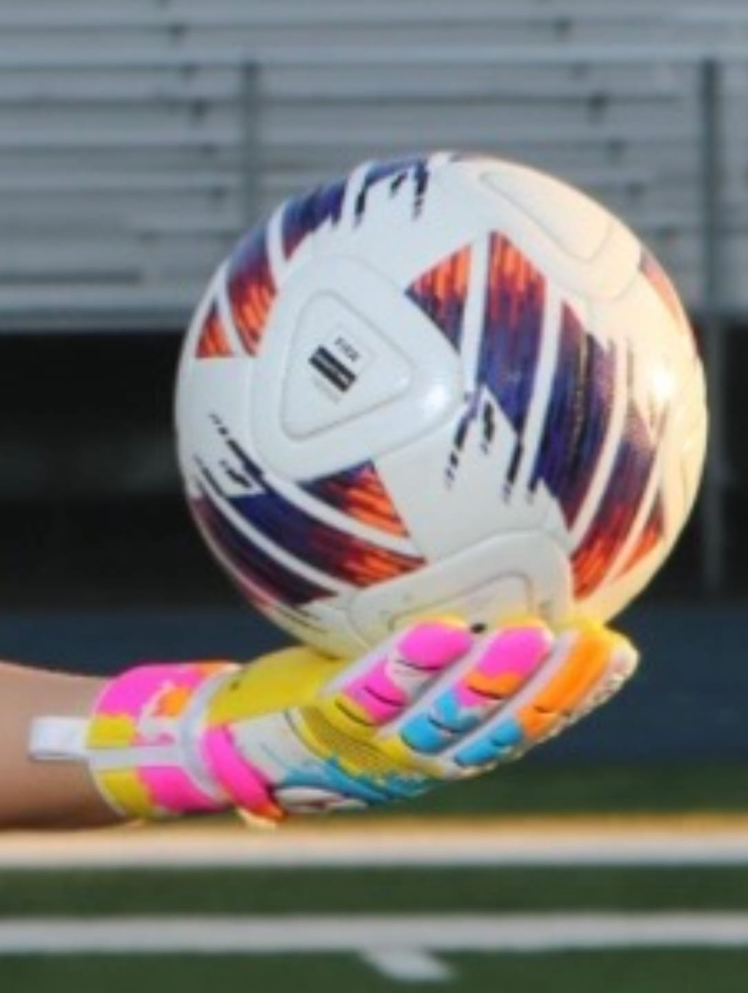 Customer photo review of Duenna Match Glove