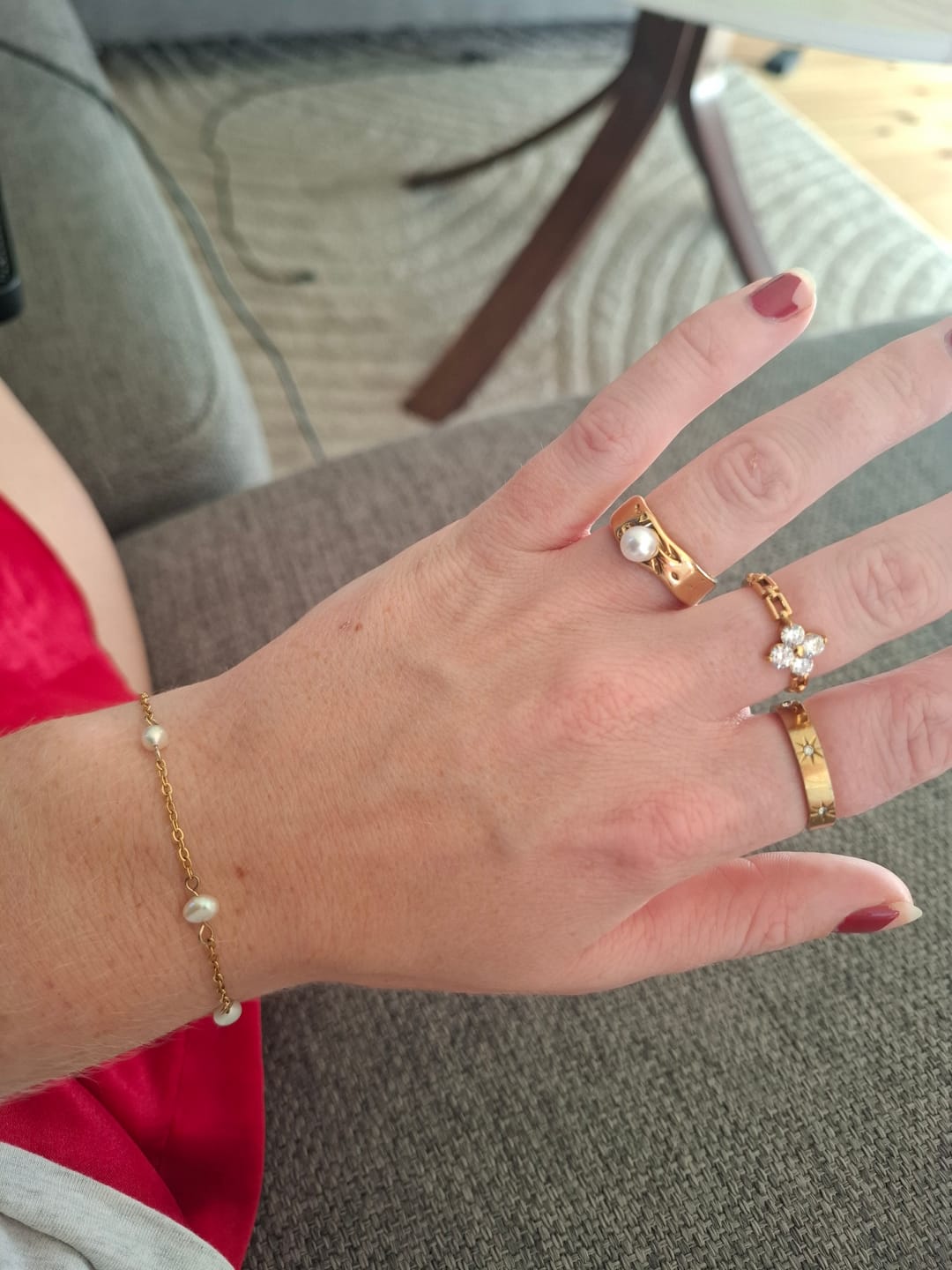 Customer photo review of Lava de Oro Pearl Ring (Bundle)