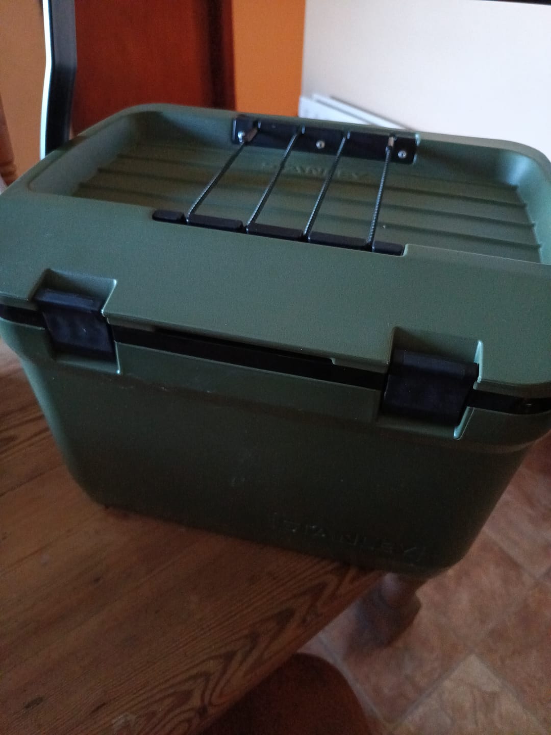 Customer photo review of Stanley Outdoor Cooler 16QT/15.1L   -Dried Pine