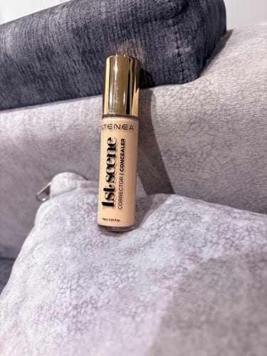Customer photo review of CORRECTOR  LÍQUIDO  1ST SCENE