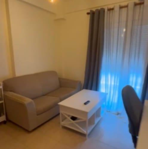 Customer photo review of Τραπεζάκι Σαλονιού Με Ρυθμιζόμενο Ύψος Βοηθητικό Τραπέζι Για Εργασία Φαγητό Λάπτοπ  Κρυφός Αποθηκευτικός Χώρος LC-TB35205B01