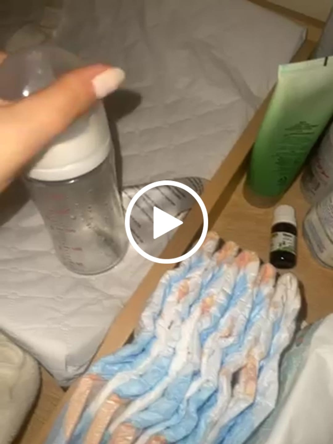 Customer video review of Pigeon Softouch WN3 Nursing Bottle (Glass)