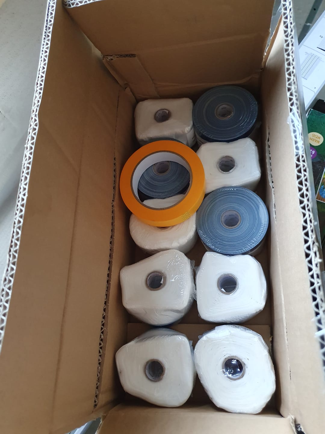 Customer photo review of Gewebe-Masker PRO UV -  Ihr zuverlässiges Abdeckband für präzise und professionelle Ergebnisse