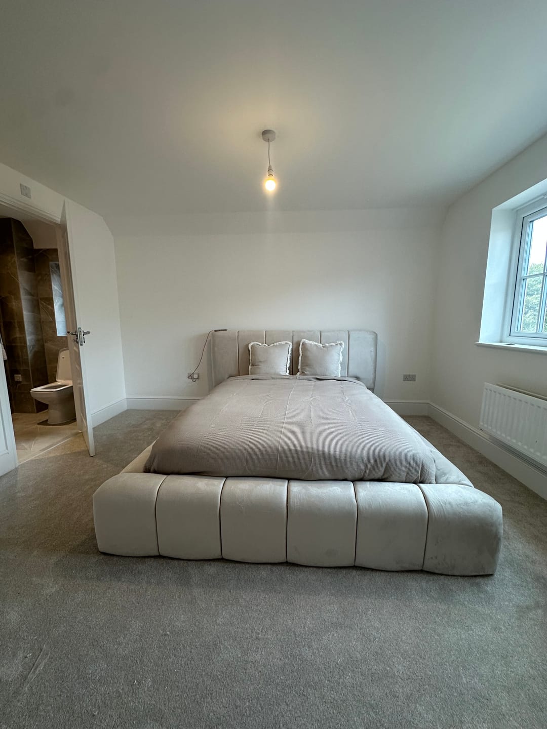 Customer photo review of 2025 Cloud Bed – Ultra Comfort Upholstered Bed Frame | Luxury Fabric Bed UK