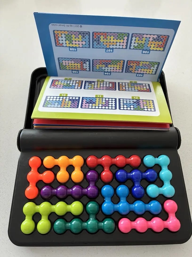 Customer photo review of Brainy Beads™ – IQ Puzzle Game