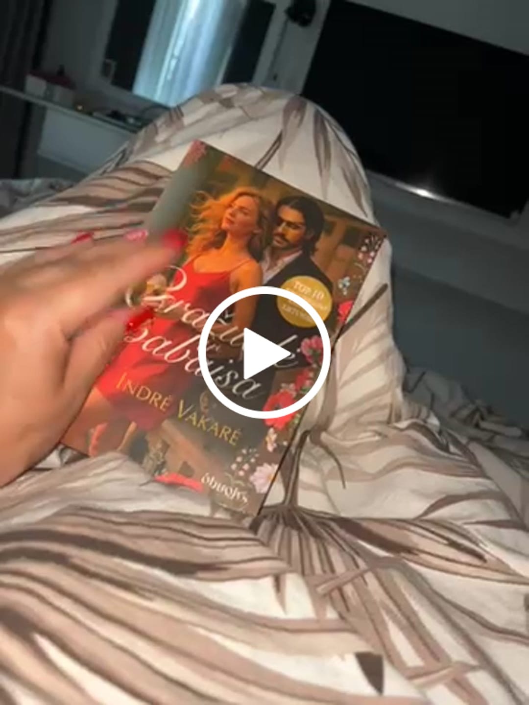 Customer video review of Gražuolė ir pabaisa: tarp kaltės ir nevaldomos traukos