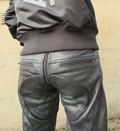Customer photo review of Gay Leather Pants Black