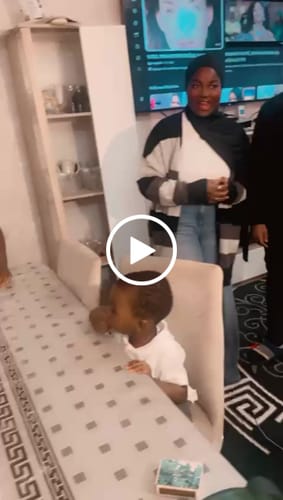 Customer video review of Deuxième version offerte – Changement d'artiste/style sans frais