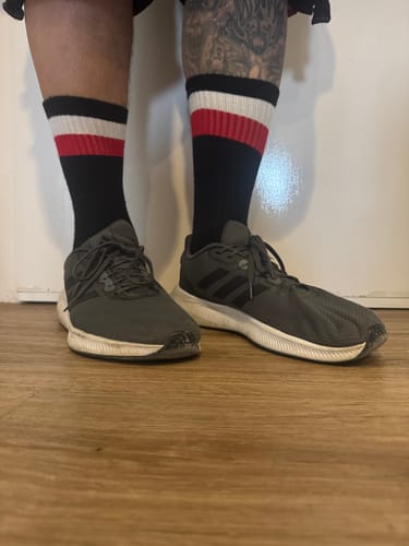 Customer photo review of Schwarze Socken, halbhoch, schwarz-weiß-rot gestreift, Deutschland Socken
