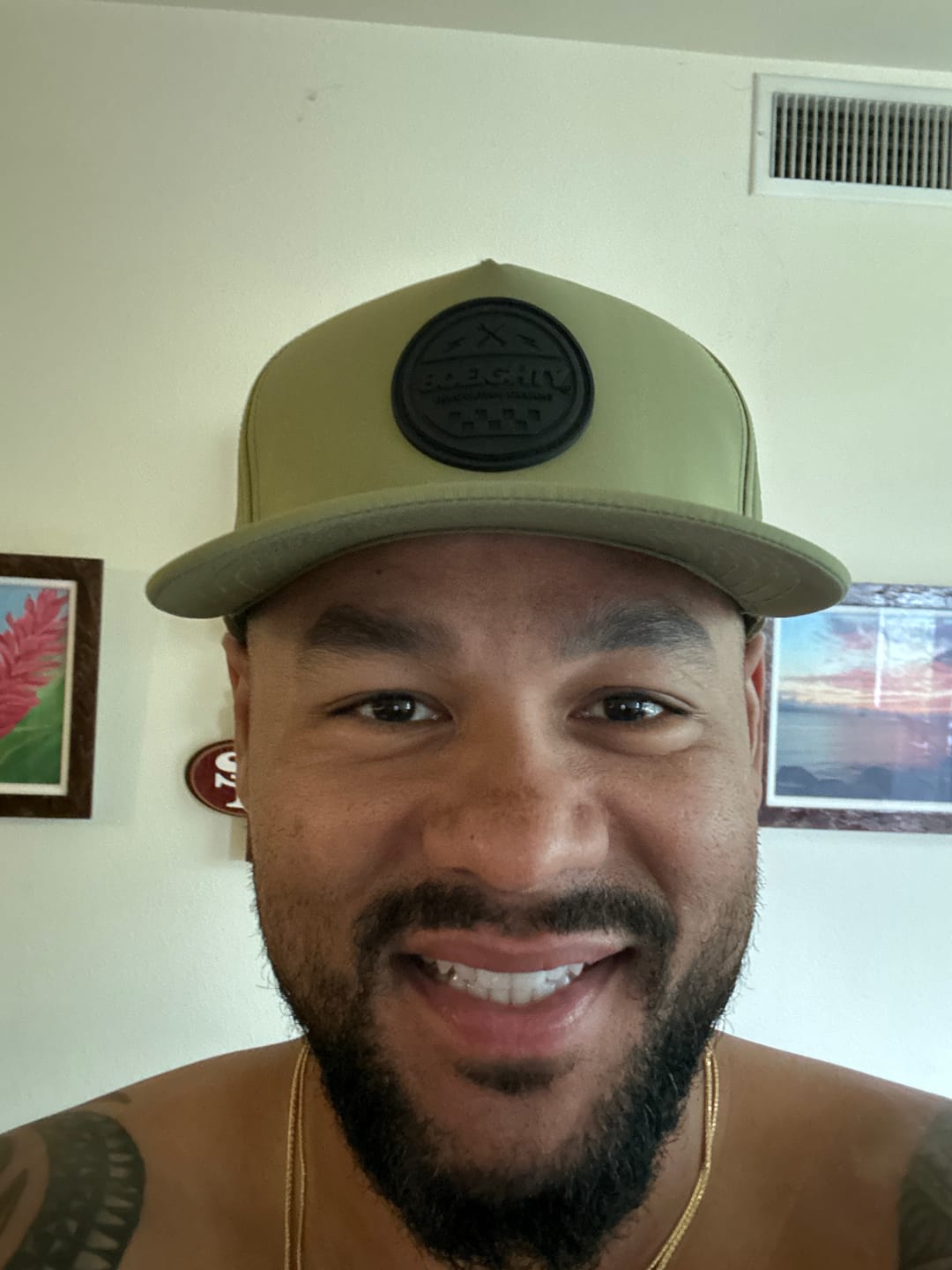 Customer photo review of 80Eighty® Vert Hat