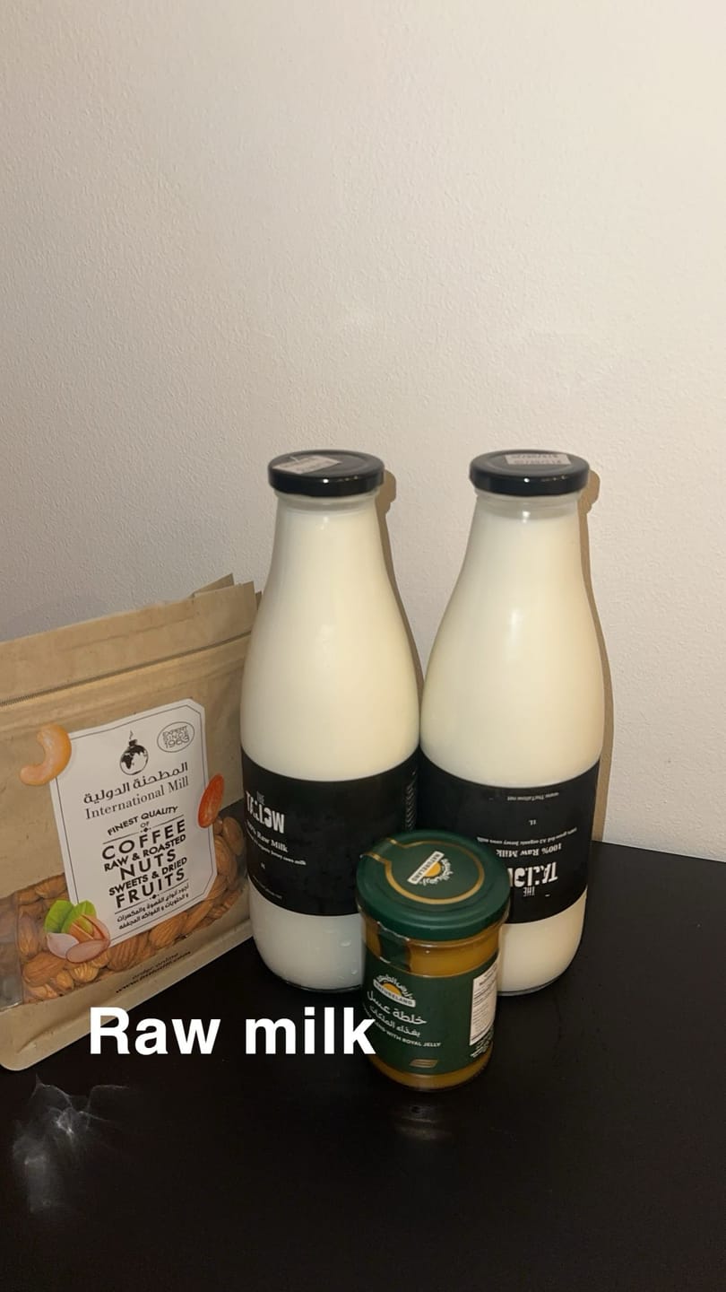 Customer photo review of Raw Cow Milk 1L