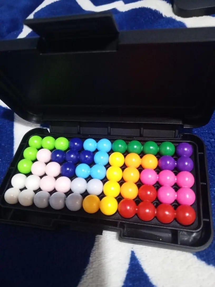 Customer photo review of Brainy Beads™ – IQ Puzzle Game